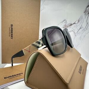 New Burberry Sunglasses Black Square Frames Checkered Arms Gradient BURBERRY